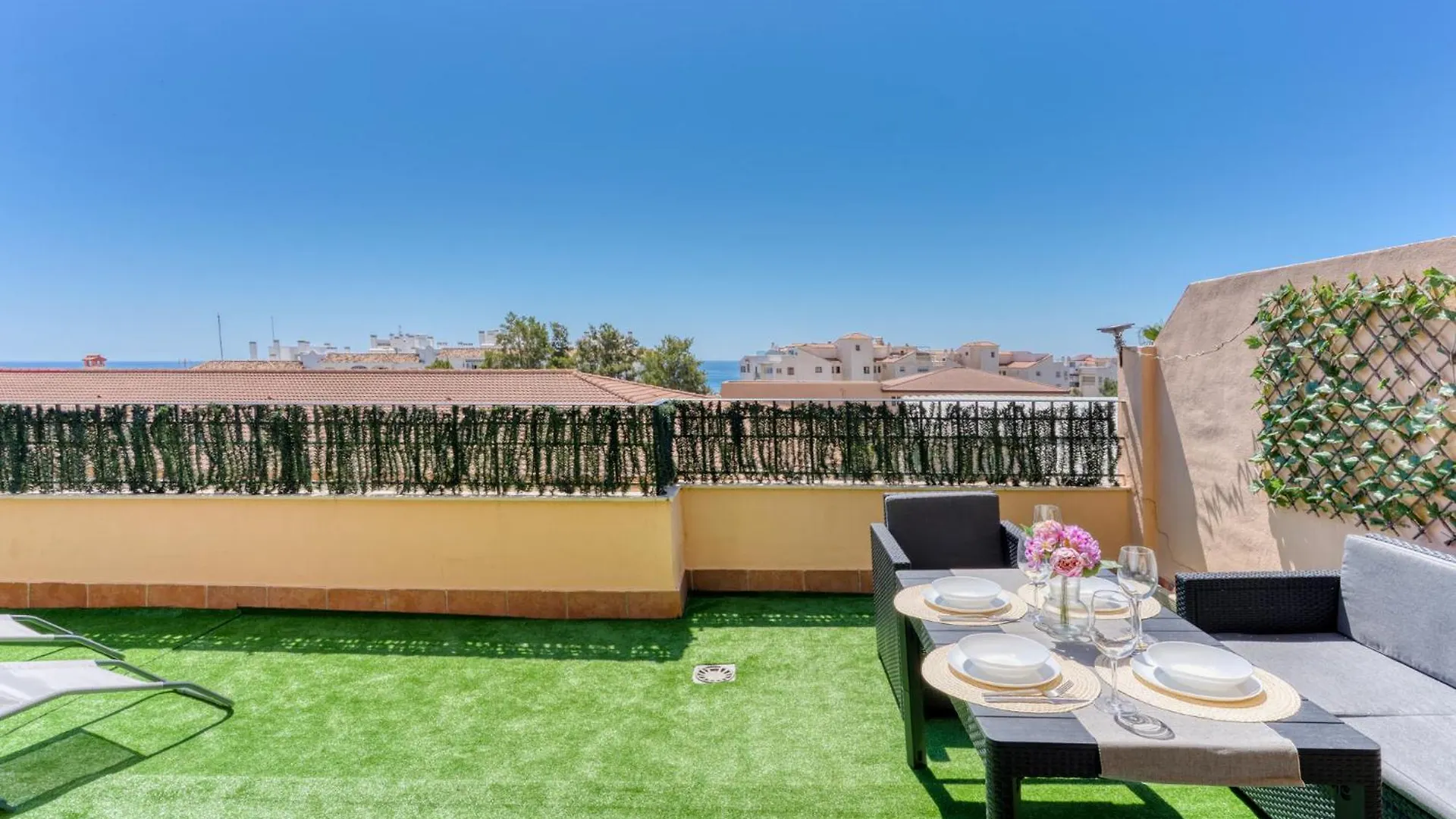 Atico Sea Views Benalmadena Lejlighed