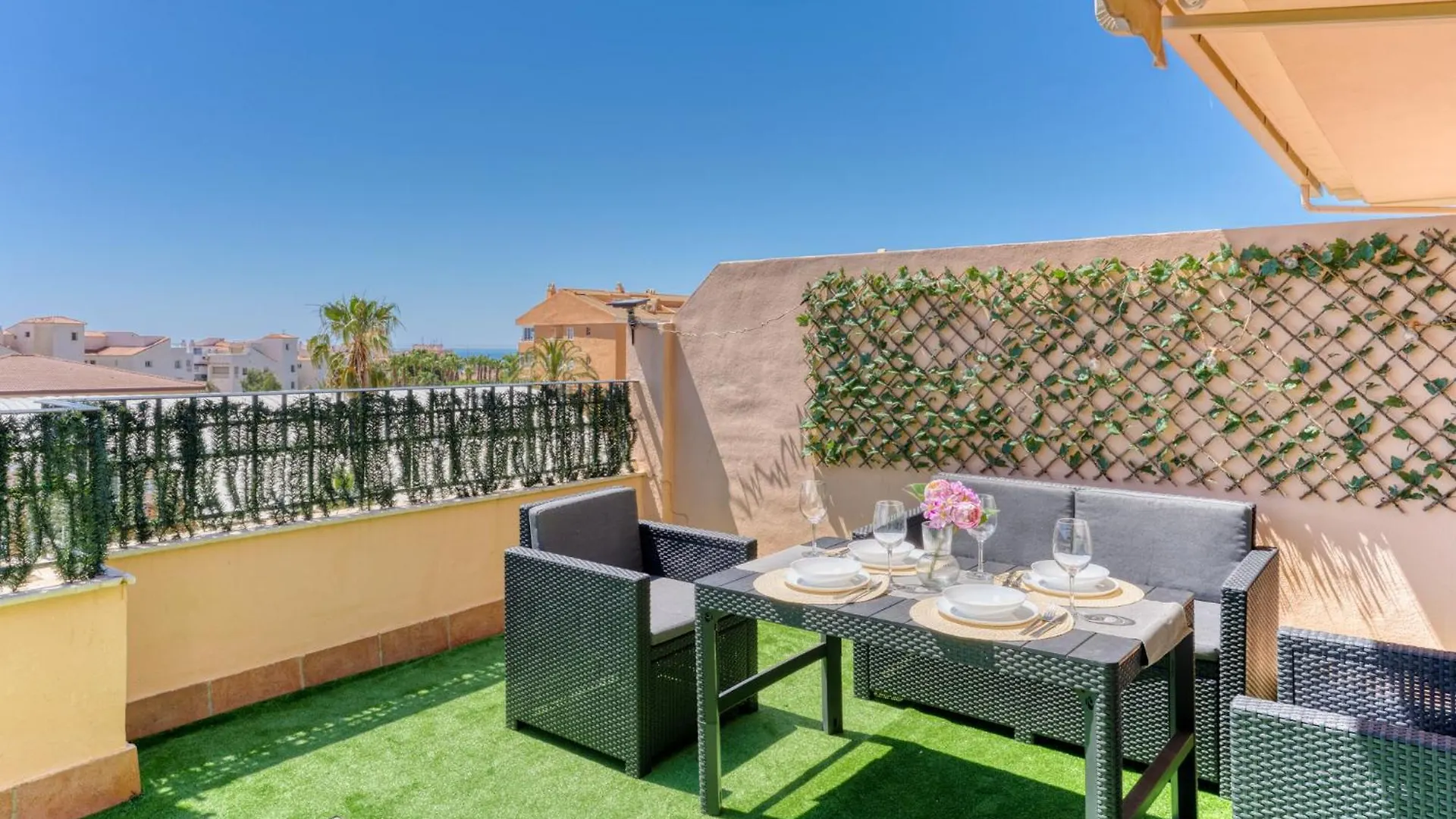 Atico Sea Views Benalmadena Lejlighed